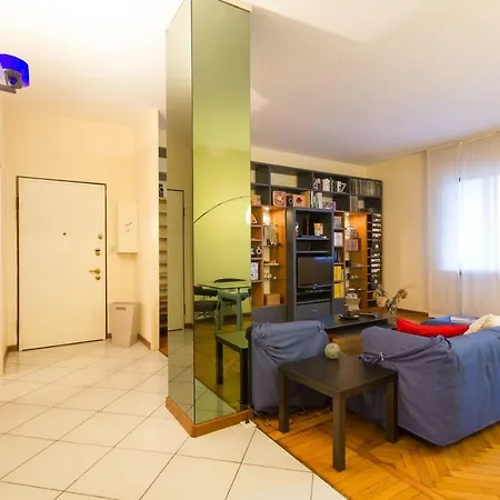 Charming In The City Center Apartment