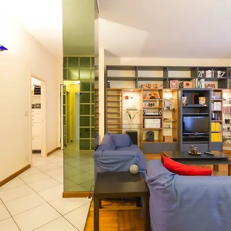 Charming In The City Center Apartment Como
